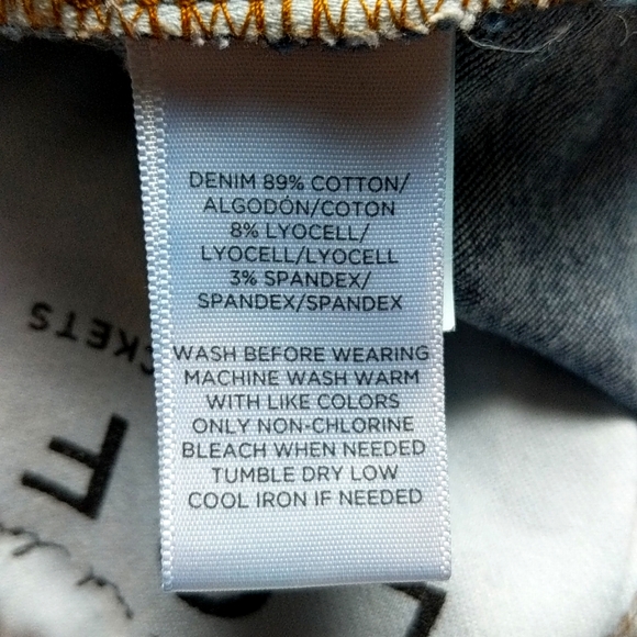 Loft High Waist Skinny Denim in a Dark wash size 26. - Picture 5 of 6